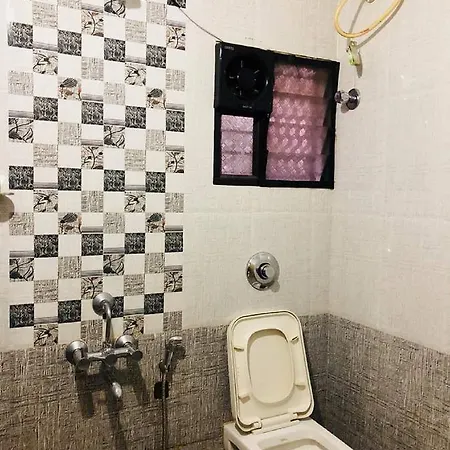 فندق Nagu Palace 2*