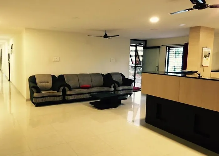 Nagu Palace Hotel Kundapur