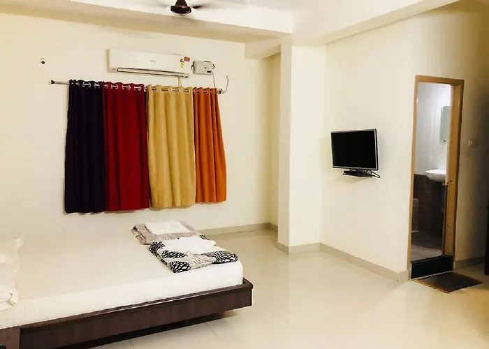 Nagu Palace מלון 2*